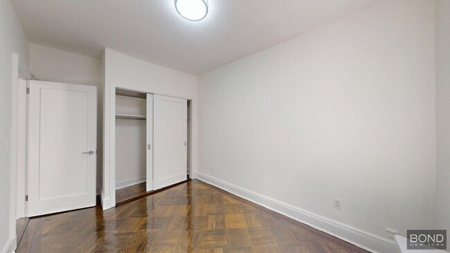 Building Photo - 24 E 80th St