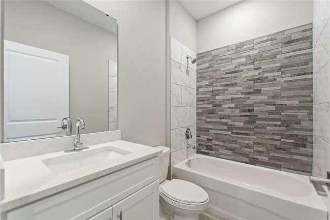 Building Photo - 337 Hibiscus Dr