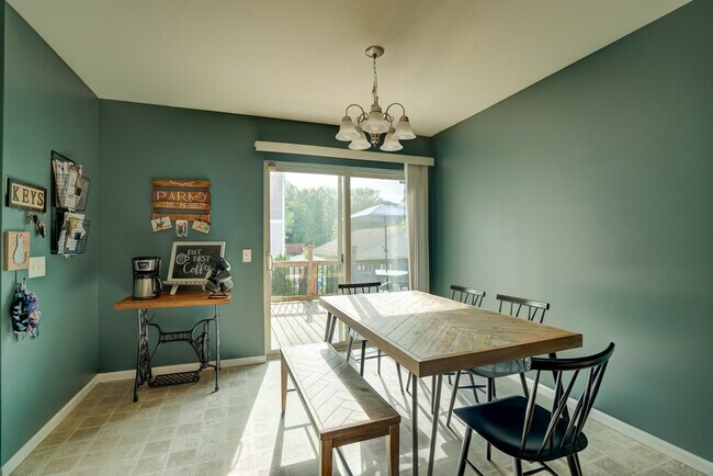 Building Photo - 4605 Pawnee Pass