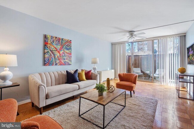 Building Photo - 3001 Veazey Terrace NW