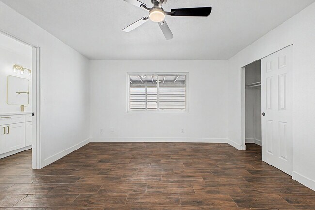 Building Photo - 4127 N 106th Ave