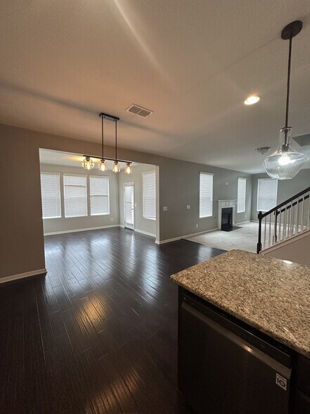 Building Photo - 4714 Venito St