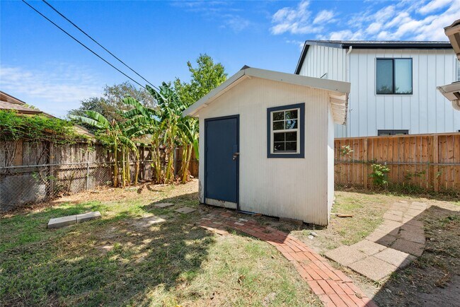 Building Photo - 1510 Afton St