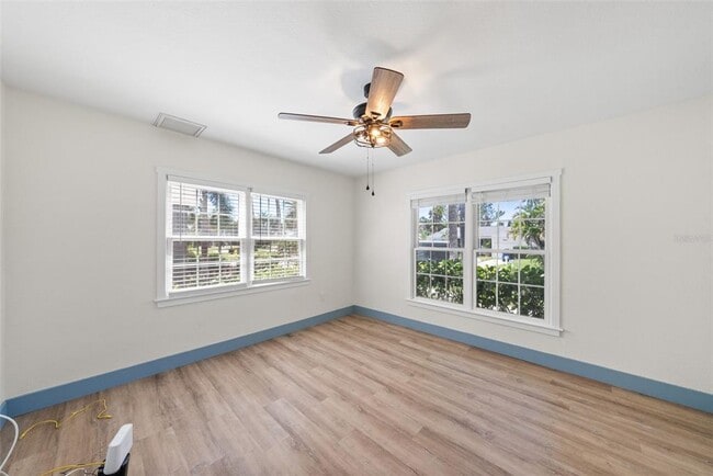 Building Photo - 759 Lantana Ave