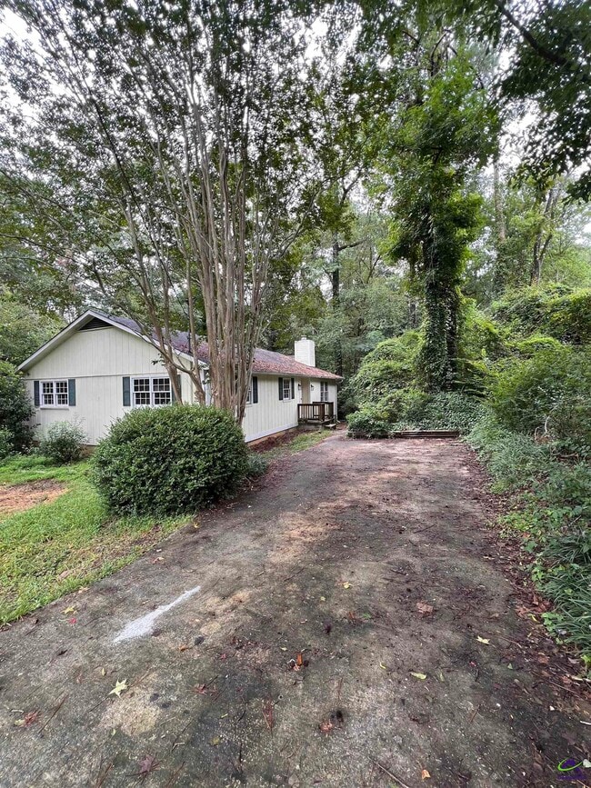 Building Photo - 789 S Forest Lake Dr