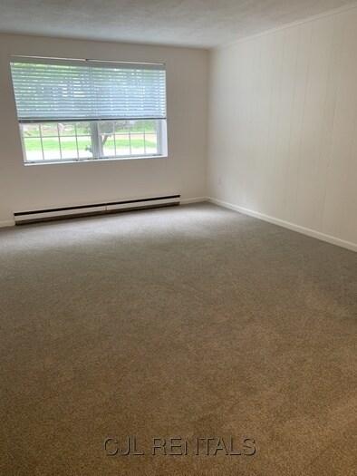 Building Photo - 1 Viking Ct