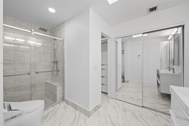 Building Photo - 3549 Magellan Cir