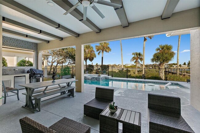 Building Photo - 54 N Riverwalk Dr