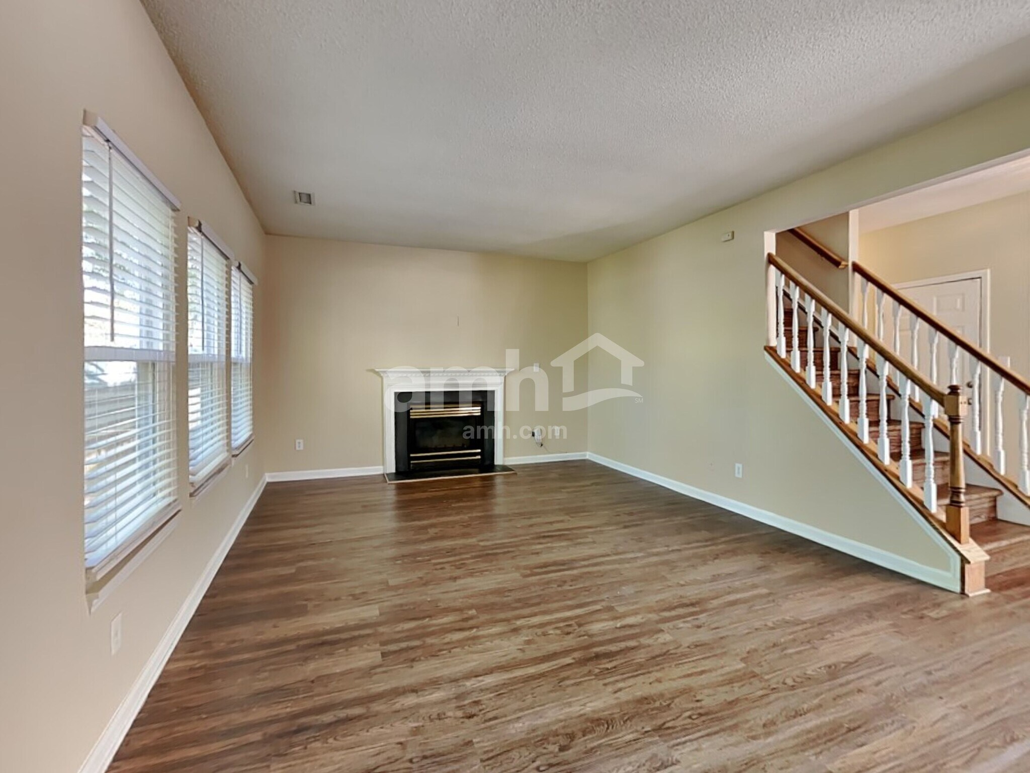 Building Photo - 5509 Cumberland Plain Dr