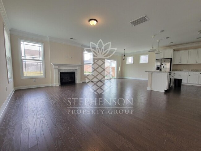 Building Photo - Nearly New Home in Blythewood