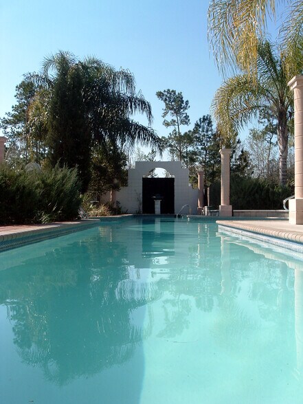 75 FOOT LONG POOL - 19364 Powell Rd