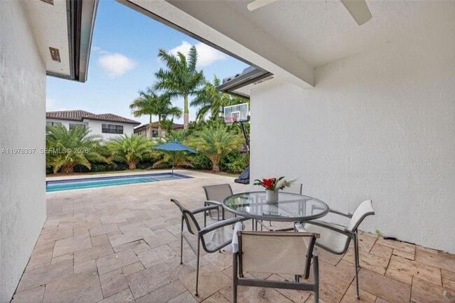 Building Photo - 14541 SW 16th St