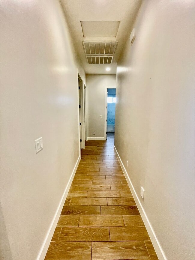 Building Photo - Lovely Four-Bedroom in Ivins with 3-Car Garage and Small RV parking Has Lots of Upgrades