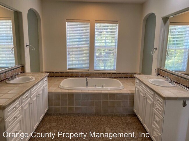 Building Photo - 3 br, 3.5 bath House - 19292 Beckonridge Lane