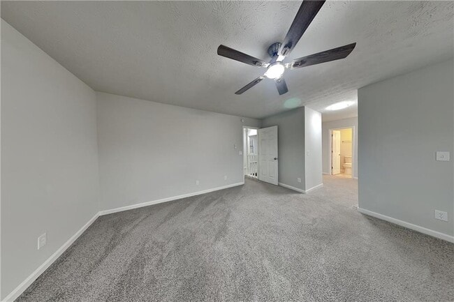 Building Photo - 10515 Colony Glen Dr