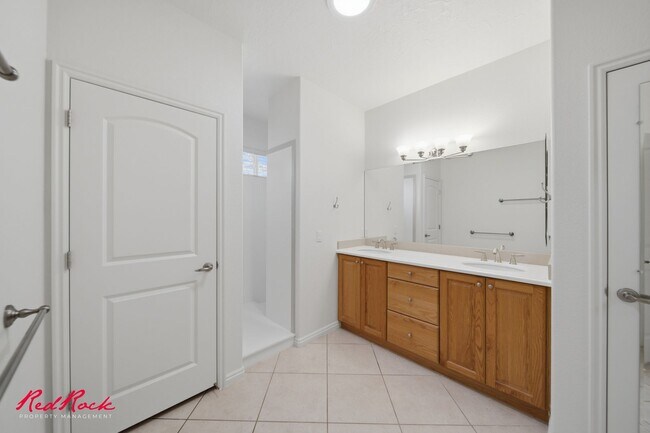 Building Photo - 1546 Morane Manor Dr