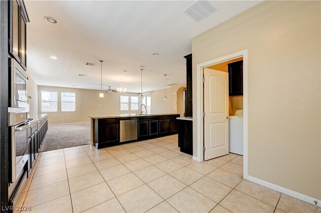 Building Photo - 6173 Barby Cove St