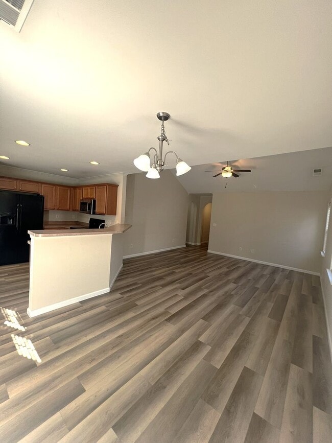 Building Photo - Windsor Park