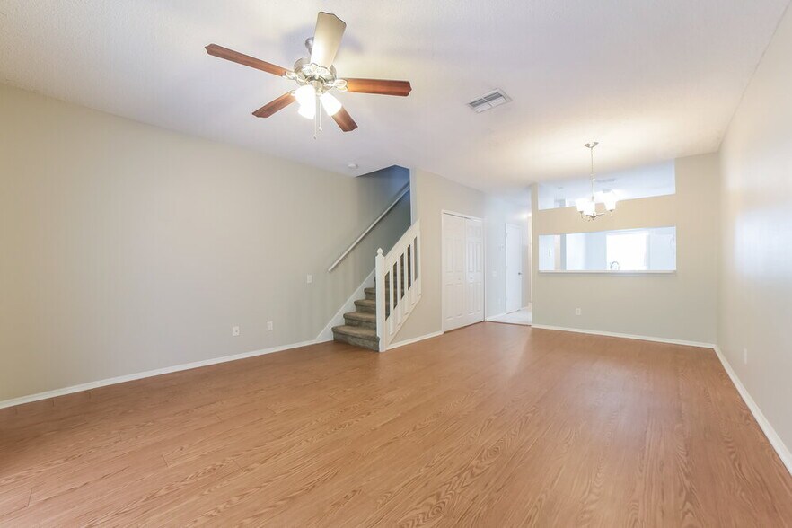 Building Photo - 5512 Carrollwood Key Dr
