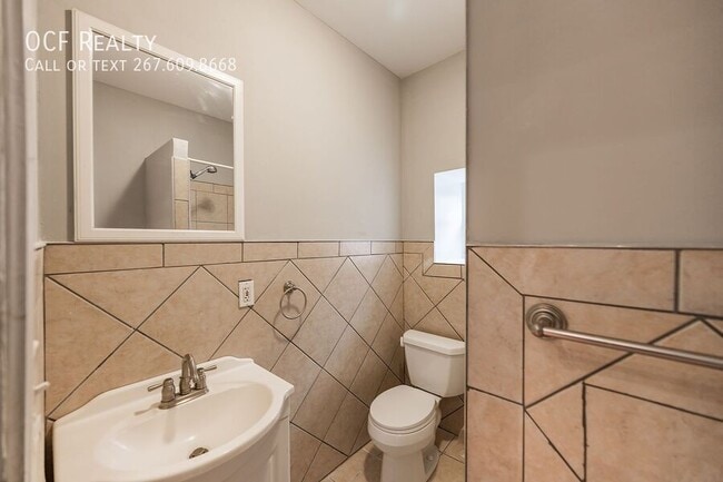 Building Photo - 2123 Spring Garden St