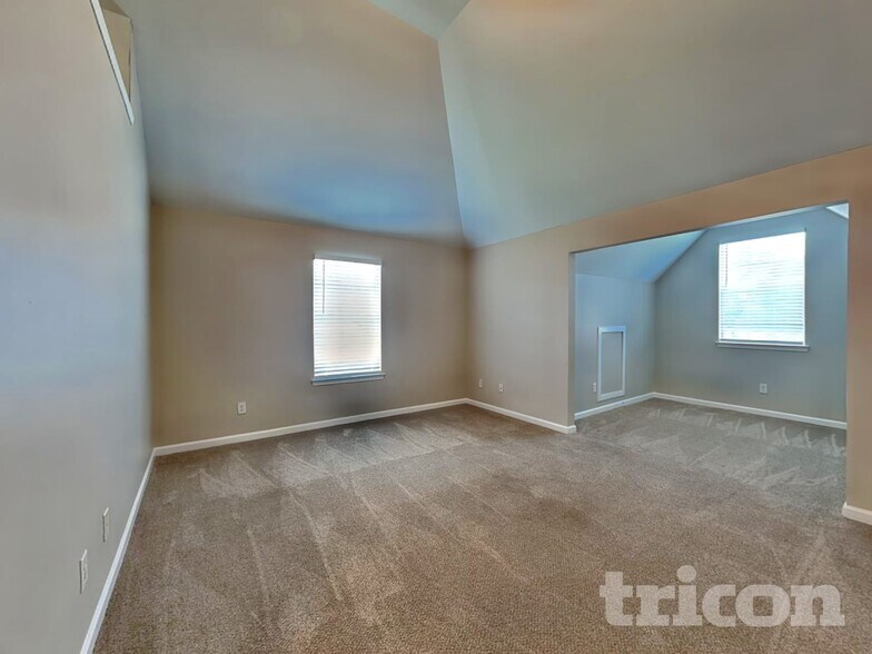 Building Photo - 7587 Poplar Falls St