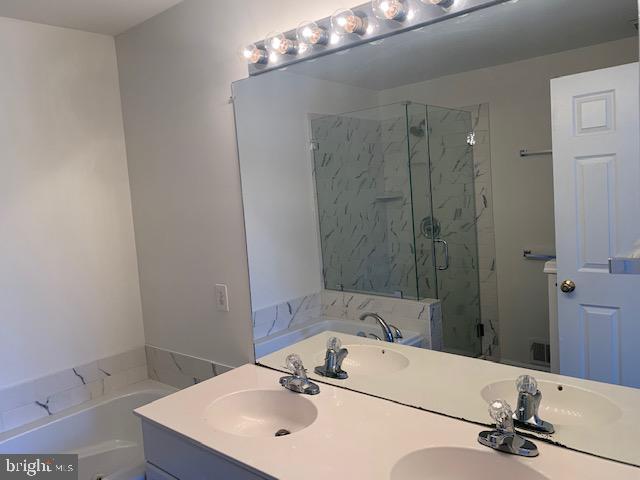 Building Photo - 4120 Vanderbilt Ct