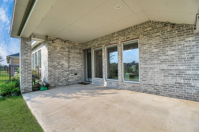 Building Photo - 13007 Hydeland Dr
