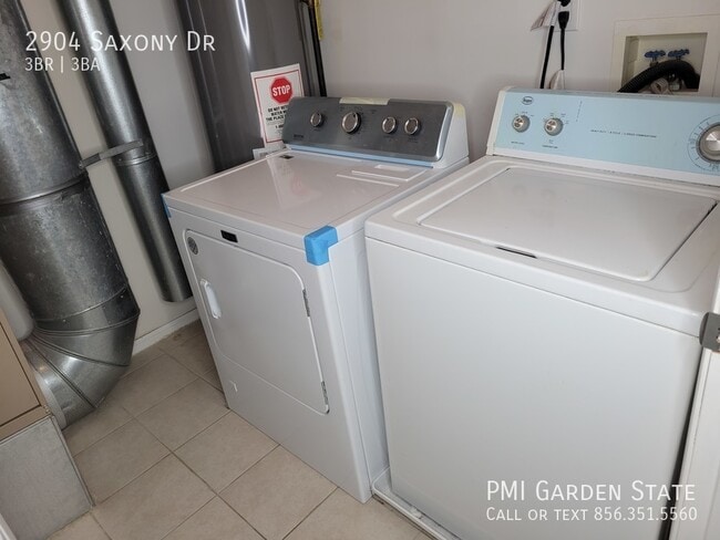 Building Photo - 2904 Saxony Dr