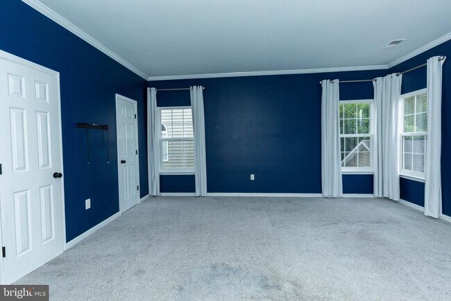 Building Photo - 249 Lord Fairfax St