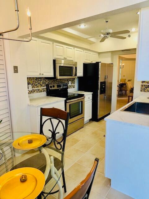 Building Photo - 7400 Radice Ct