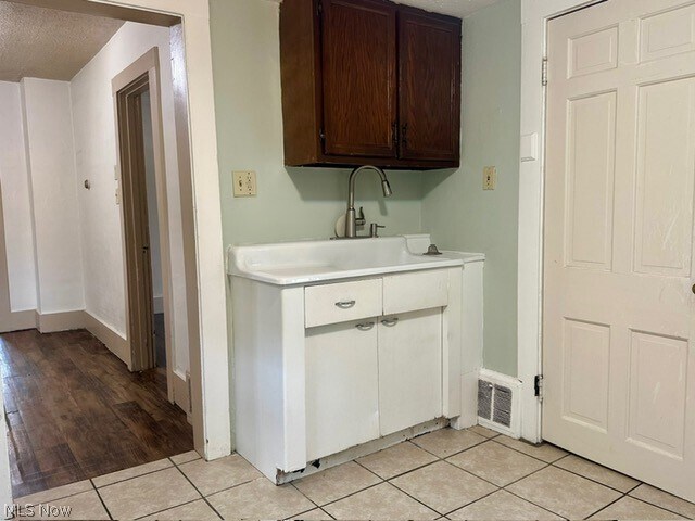 Building Photo - 649 W Hopocan Ave