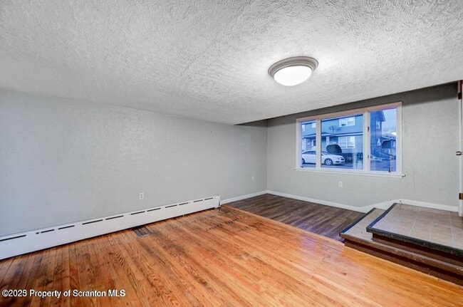 Building Photo - 1326 Winton St