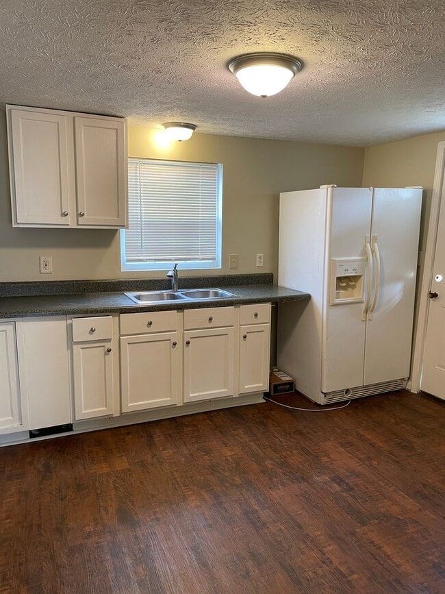 Building Photo - 3/1 House in Kingston $995