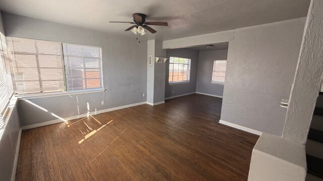 Building Photo - $875 All Bills Paid: 2-Bedroom Townhome