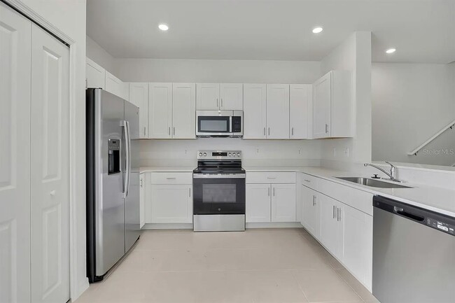 Building Photo - 36144 Risa Michele St