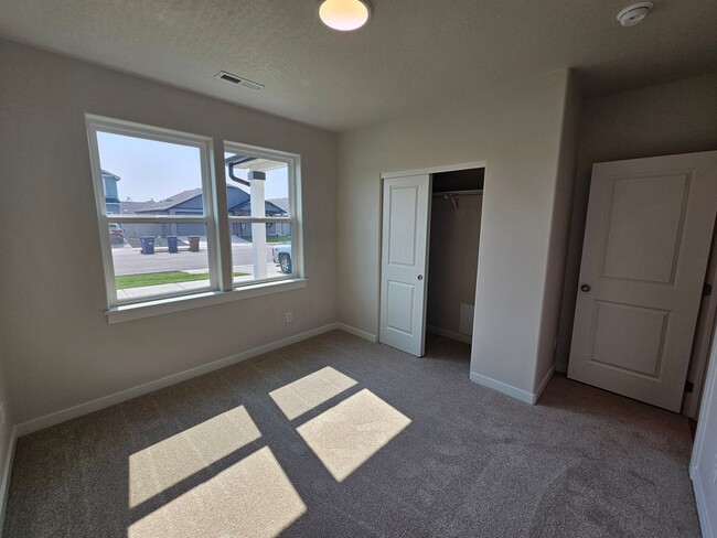 Building Photo - New build! October rent free