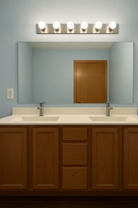 Building Photo - 7354 Windsor Dr N