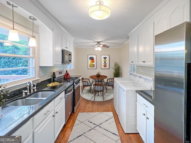 Building Photo - 2711 Fairlane Dr