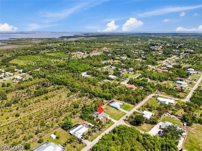 Building Photo - 11693 Oakland Dr