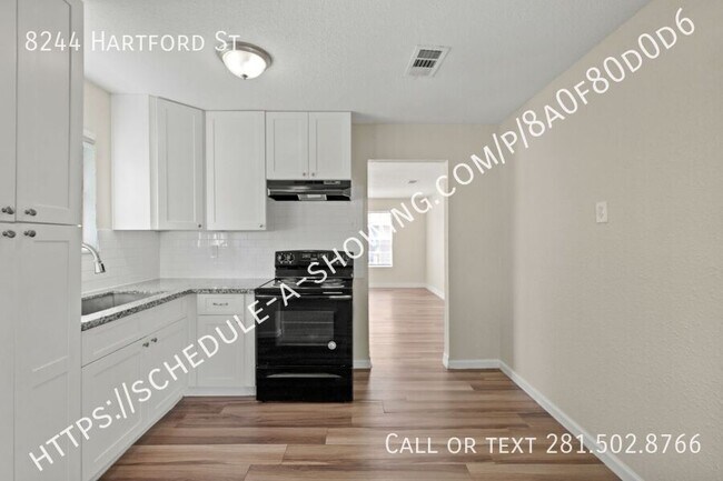 Building Photo - 8244 Hartford St