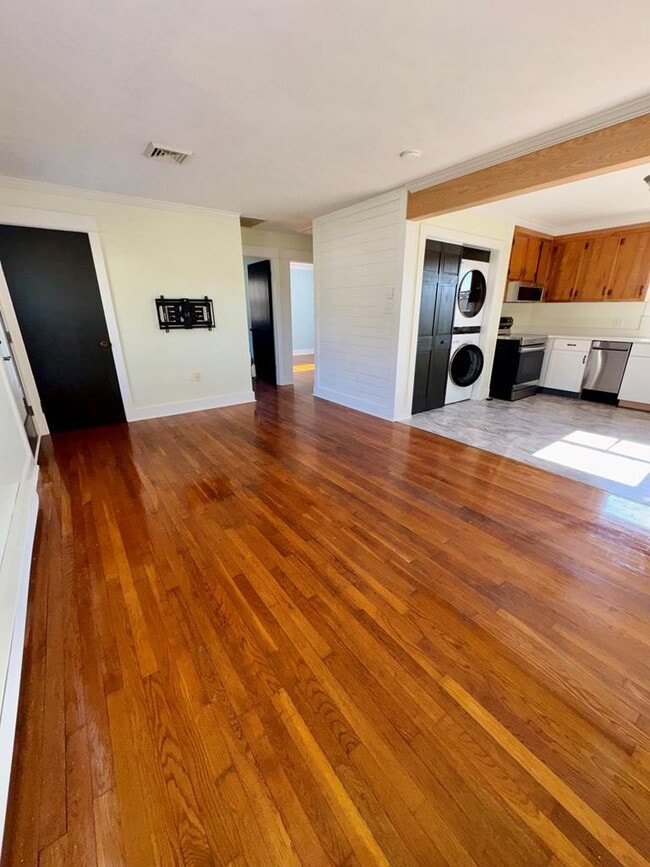 Building Photo - 25529 Pennsylvania Ave