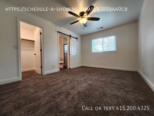 Building Photo - Beautifully renovated 3-bedroom, 2-bath ho...