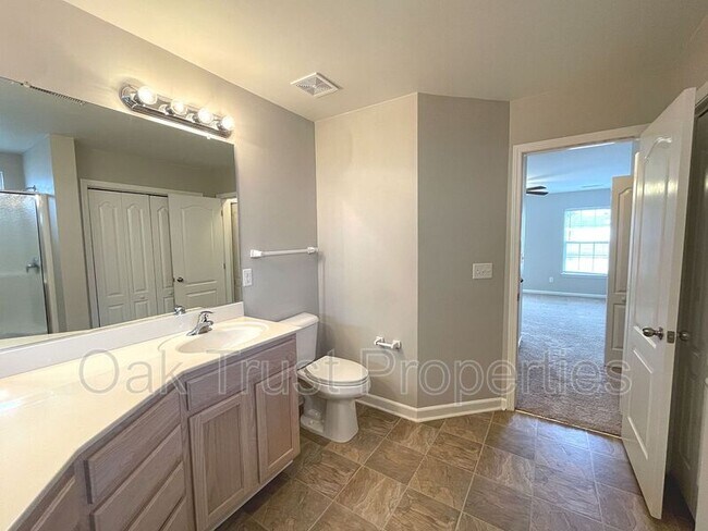 Building Photo - 610 Savannah River Dr