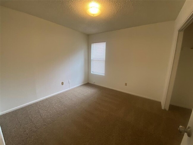 Building Photo - 8704 Schick Rd