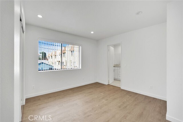 Building Photo - 1117 Linden Ave