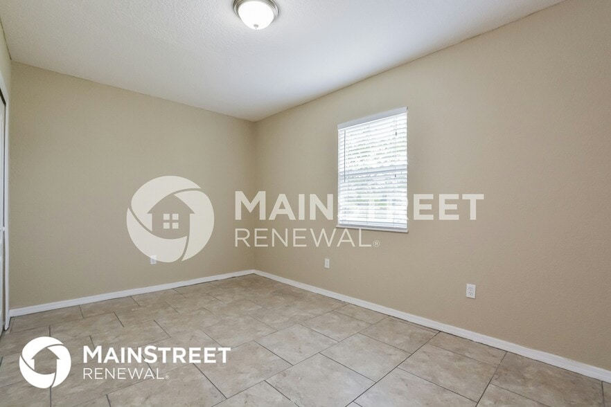 Building Photo - 878 Crawford St