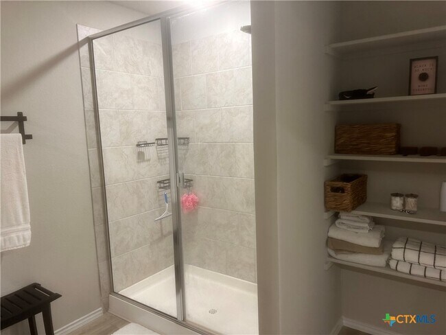 Building Photo - 8704 Cantera Rdg Rd