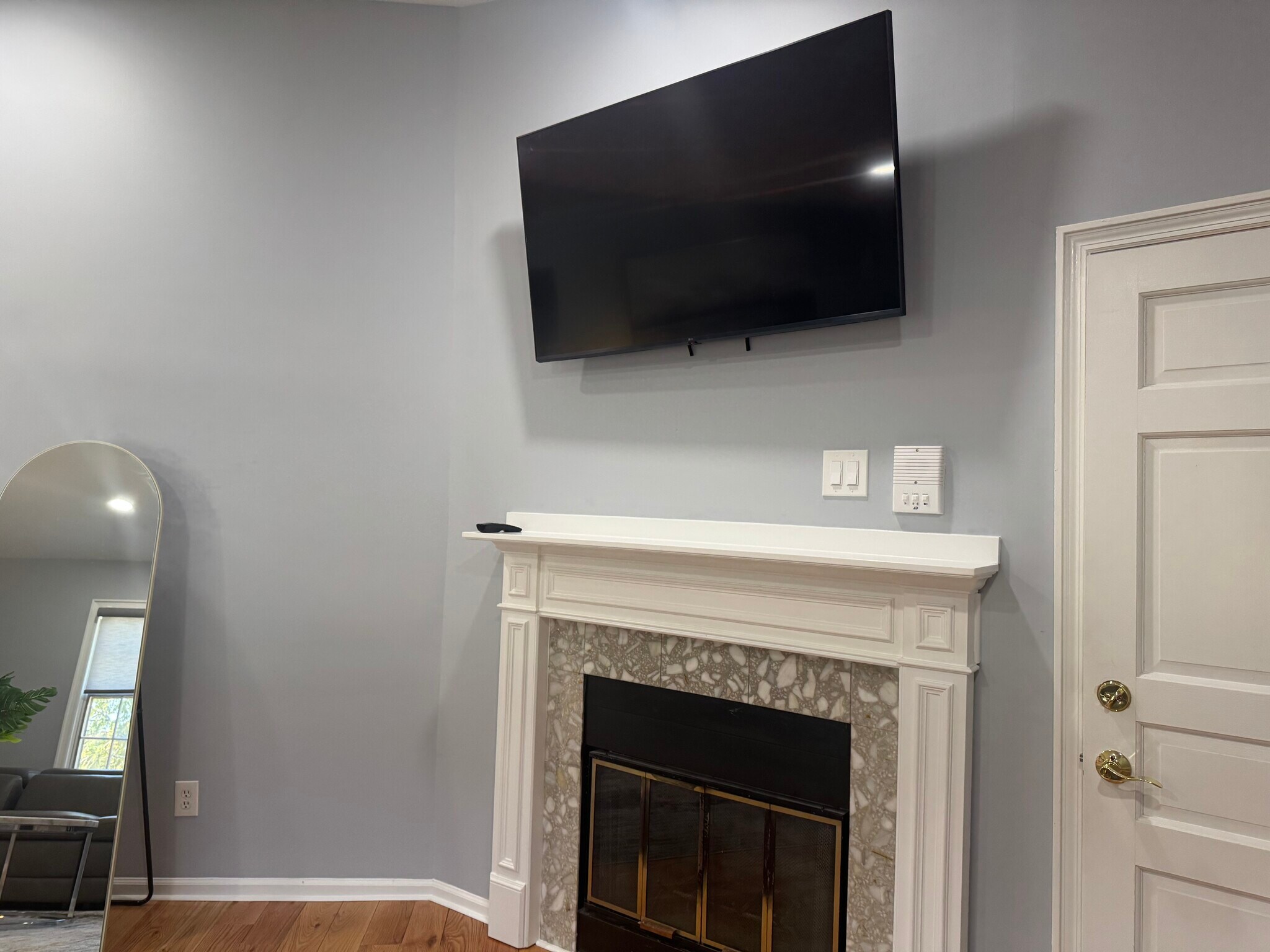 Building Photo - 50 Falls Bridge Dr