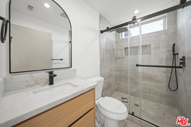 Building Photo - 13692 Erwin St