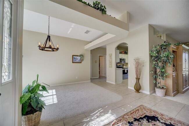 Building Photo - 2234 Fenton Ave